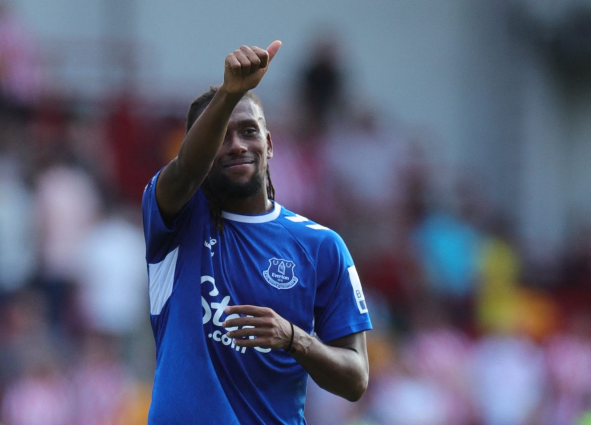 Everton working on new Iwobi contract