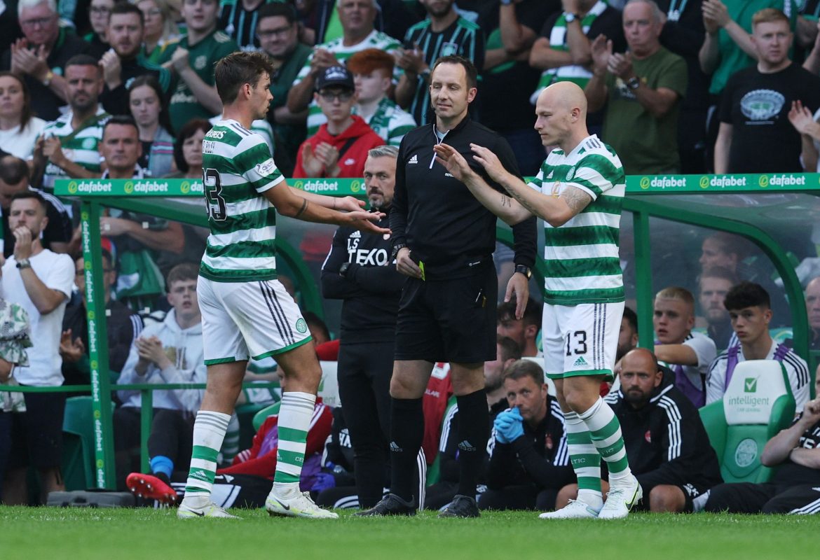 Celtic: Postecoglou must drop Aaron Mooy