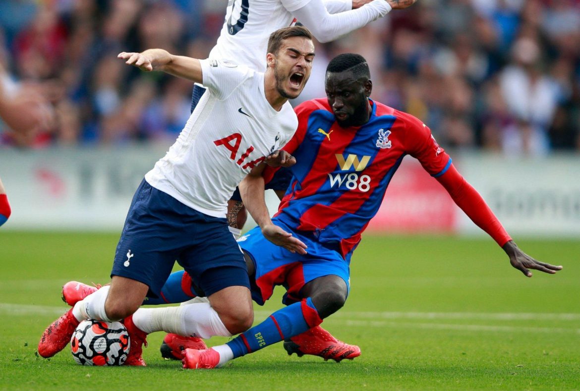 Everton eye Tottenham midfielder Winks